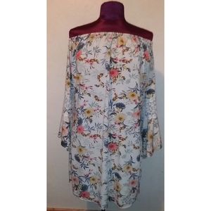 WinWin Pinwheel Sleeve Tunic